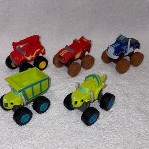 Mattel blaze Monster machine Darington Zeg Truck Toy Set - Green, Red & Blue